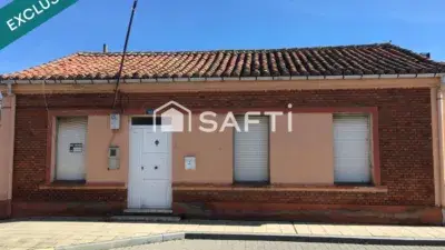 Casa Unifamiliar para Reformar en Sariegos Leon
