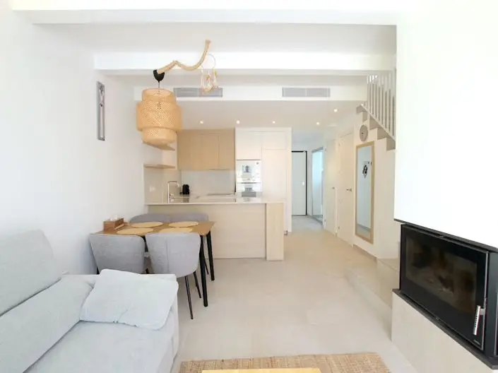 Villa 3 Dormitorios en Venta La Marina Costa Blanca