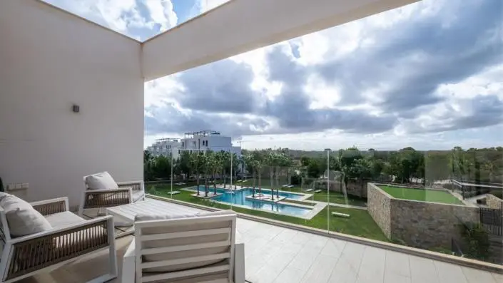 Atico 2 Dormitorios Las Colinas Golf Costa Blanca