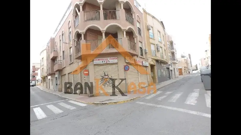Venta Local Comercial El Ejido Norte 140m2 5 Escaparates
