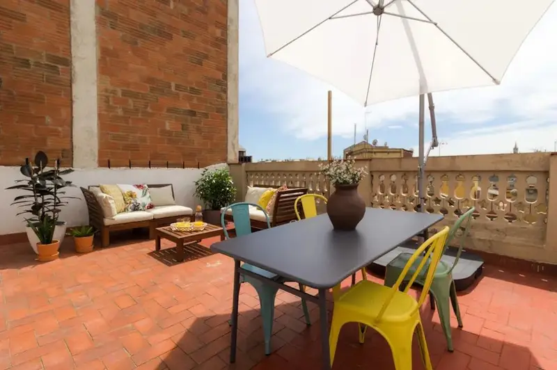 Apartamento en alquiler en Carrer de Girona Barcelona 3 dormitorios 1 ba
 o