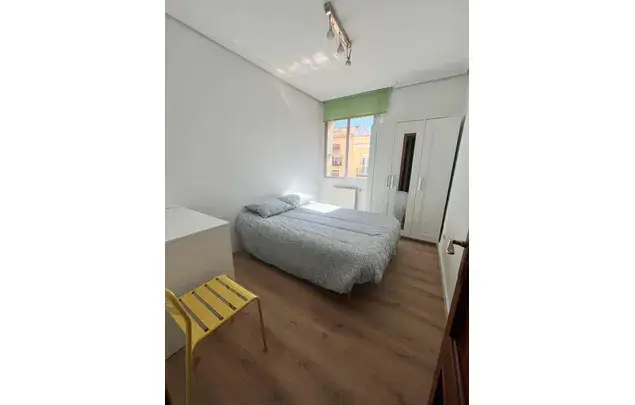 Habitacion Madrid Calle Batalla Salado
