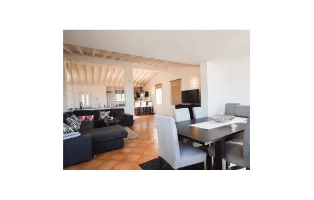 Casa en Alquiler Marbella 4 Dormitorios 200m2 Costabella