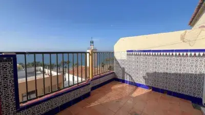 Apartamento en Torrenueva con Vistas al Mar y Terraza