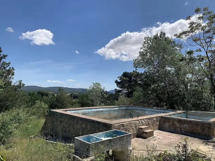 Finca 4 Dormitorios Almansa - Independiente - Parque Nacional
