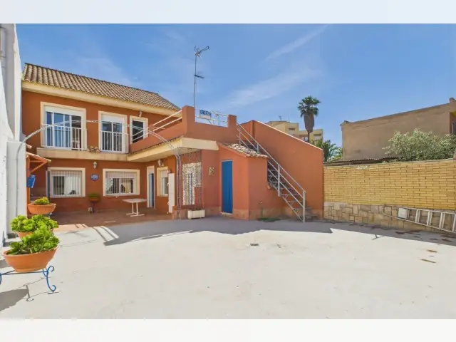 Adosado de 5 Dormitorios en venta Los Urrutias, España