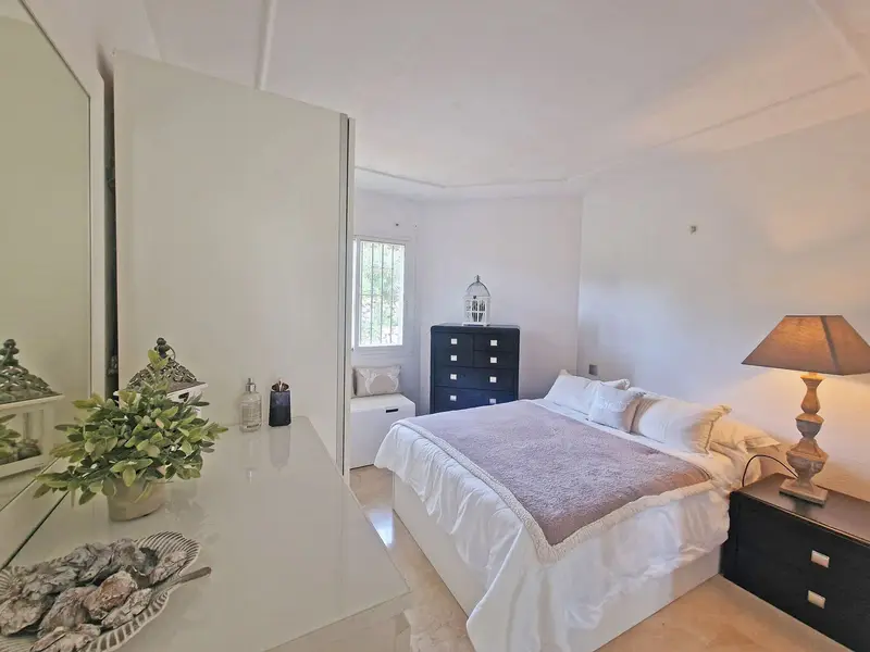 Apartamento 2 Dormitorios Calahonda Primera Linea Golf