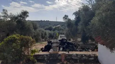 Chalet en venta en Campo de Aras con piscina y pista de tenis