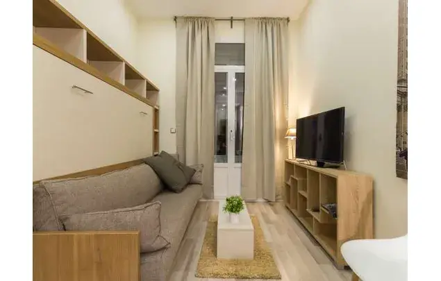 Estudio 30m2 Madrid Centro Gran Via Puerta del Sol Aire Acondicionado Balcon