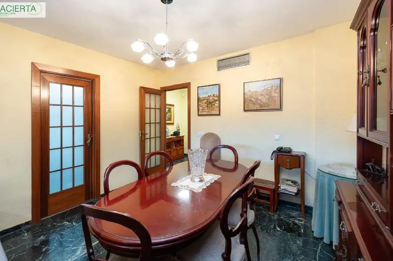 Venta Piso 4 Dormitorios Constitucion Granada