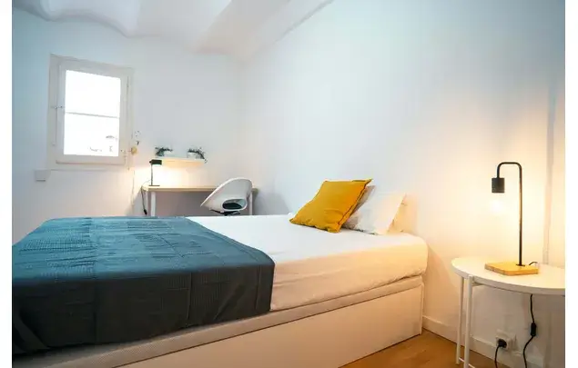Habitaci
ón 109m
² Barcelona Alquiler Larga Temporada