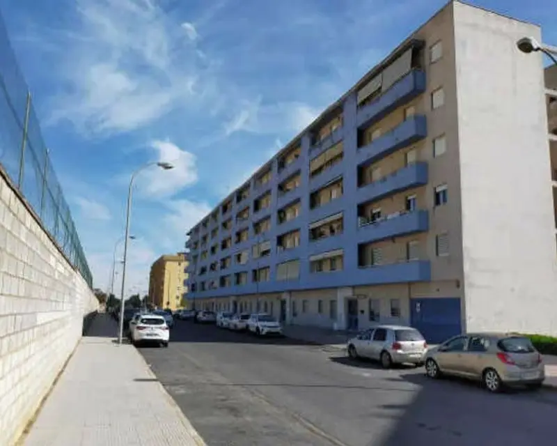 Piso 76m2 Huelva 3 Habitaciones 2 Baños Garaje 76m2
