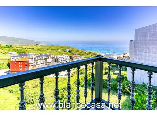 Exclusiva Vivienda con Terraza y Vistas al Mar en Malpica de Bergantiños