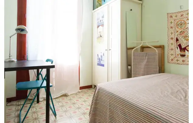 Alquiler Apartamento 3 Dormitorios Barcelona Metro Monumental