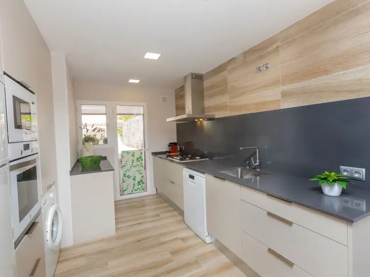 Casa Villa 3 Dormitorios Alquiler Cunit Espa	
 a