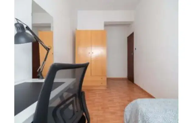 Habitaci
ón 80m² Castelló de la Plana Alquiler