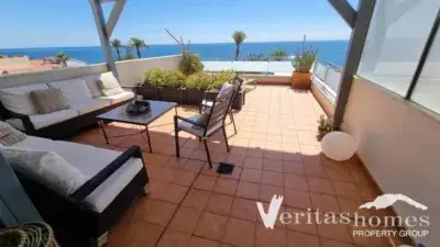 Apartamento en Villaricos con Vistas al Mar y Terraza Amplia