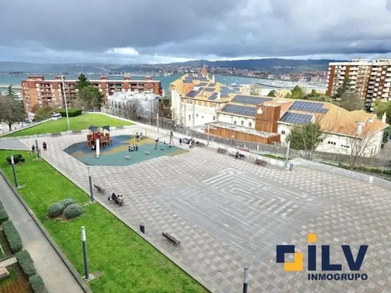 Piso en venta Santurtzi con garaje y vistas