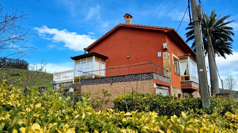 Casa con Patio en Renedo Piélagos