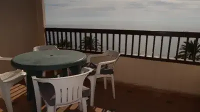 Apartamento en Almuñécar con Vistas al Mar Cerca de la Playa