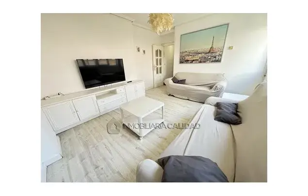 Rent 3 bedroom apartment of 84 m² in Ávila