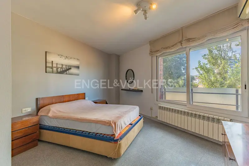 Apartamento en venta Terrassa 5 habitaciones 2 baños 151m2