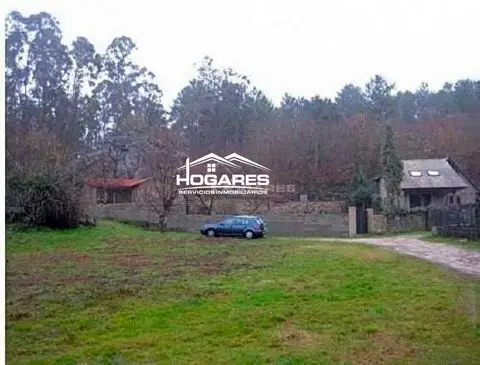 Terreno en Venta Vincios 1026m2 con Licencia y Proyecto