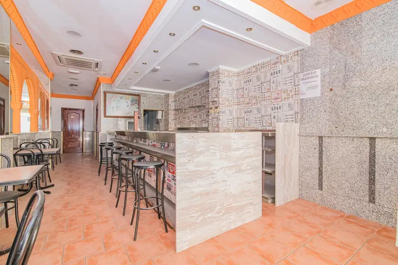 Venta Local Comercial Amueblado Granada