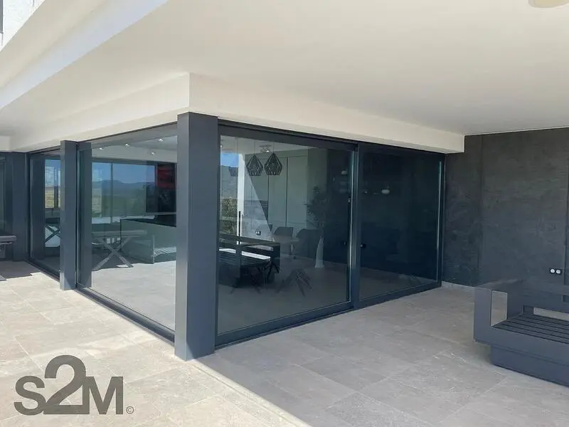 Villas de Lujo en Pinoso: Nueva Construcción