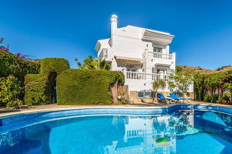 Alquiler Piso 3 Dormitorios Nerja