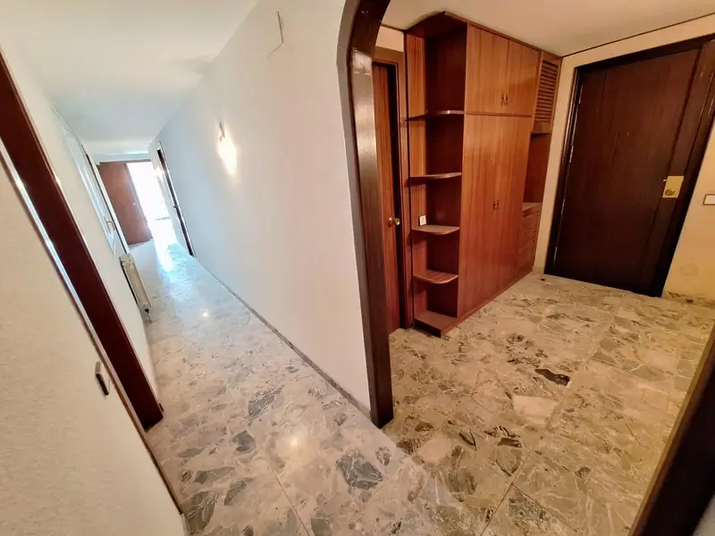 Venta Piso con Terraza en Passeig Verdaguer Igualada 5 Dormitorios