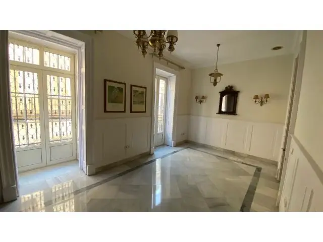 Generoso Piso Reformado Jerez Centro Garaje 4 Dormitorios