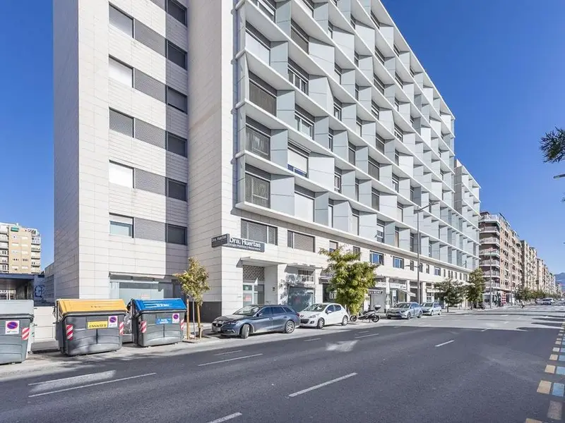 Alquiler Local Comercial 130m² Granada Zona Comercial