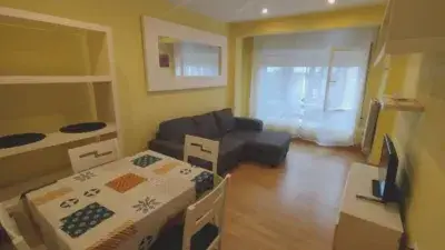 Alquiler piso 3 habitaciones Los Castros septiembre 2025 - junio 2026