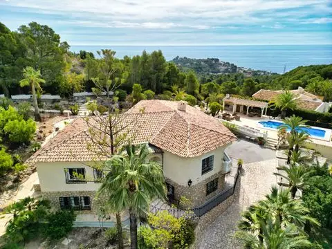 Chalet en Altea con Vistas al Mar Reformado