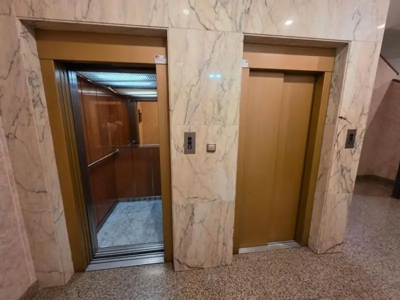 Piso en Venta Llaranes Asturias 4 Dormitorios 2 Baños 159m2