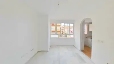 Piso en venta Las Lagunas 2 dormitorios 2 baños terraza ideal inversores