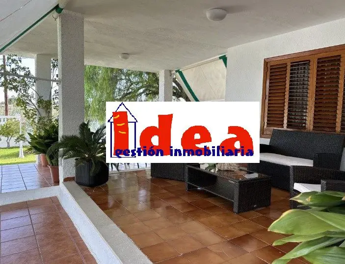 Venta Chalet con Garaje en Benicasim