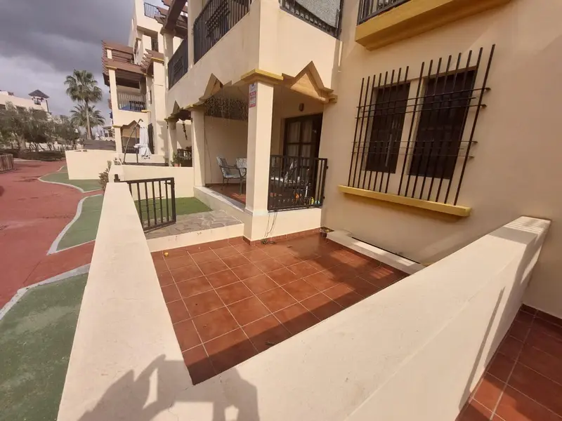 Bajo en Vera Almeria con Terraza Piscina y Parking