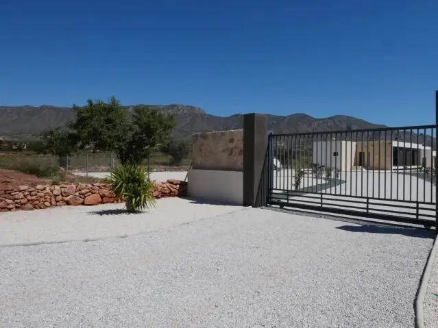 Villa en Venta La Romana 3 Dormitorios 2 Baños Nueva Construccion