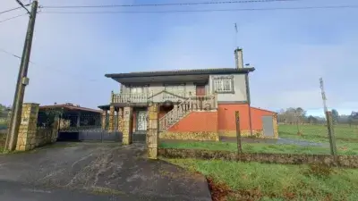 Casa en Venta en Aranga Gran Propiedad con Varias Fincas