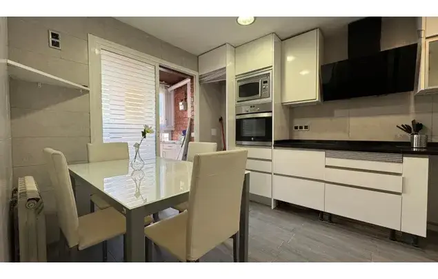 Apartamento 4 Dormitorios Madrid Alquiler