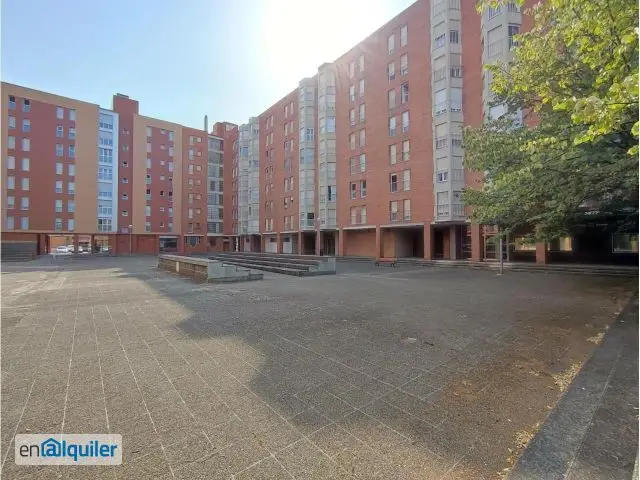Alquiler Piso Amueblado Mendebaldea Hospital Navarra