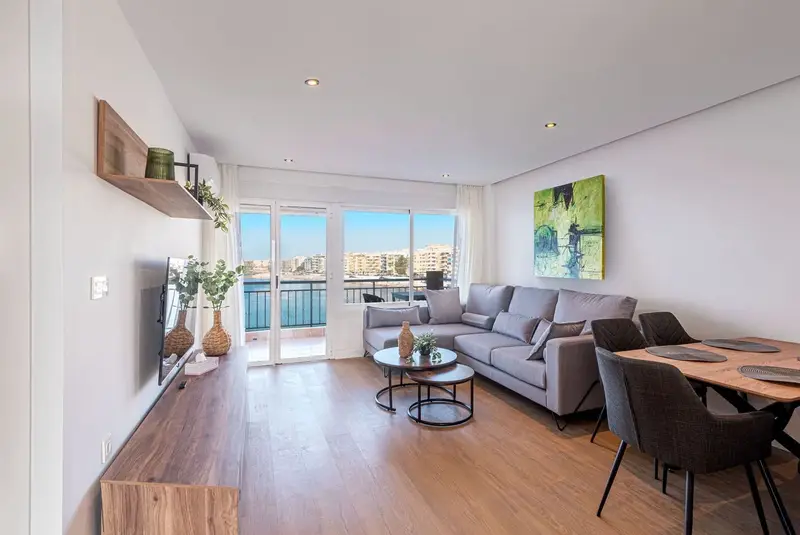 Apartamento en Playa Los Locos Torrevieja