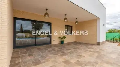 Chalet en venta Las Pajanosas 5 dormitorios piscina licencia turistica