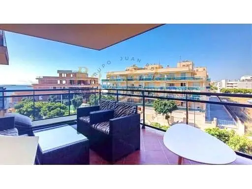 Apartamento en Playa d en Bossa Ibiza 3 habitaciones 2 baños cerca de la playa