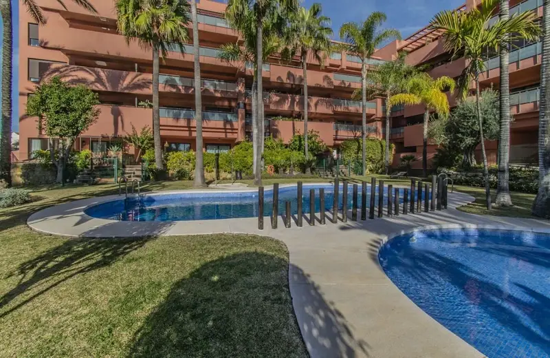 Atico de Lujo en Venta Estepona Vistas al Mar
