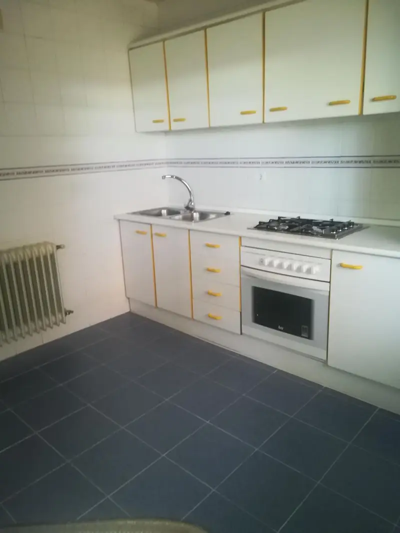 Venta Piso Avda Barcelona Jaen 3 Dormitorios Amplio Salon
