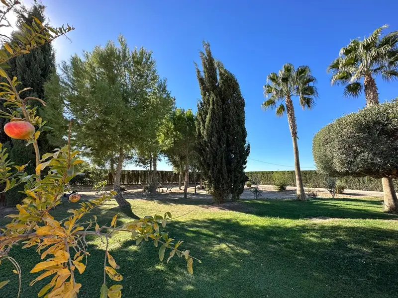 Chalet Lujoso en Campillo Lorca con Jardin y Piscina
