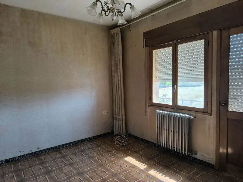 Casa en venta en Monforte de Lemos con finca